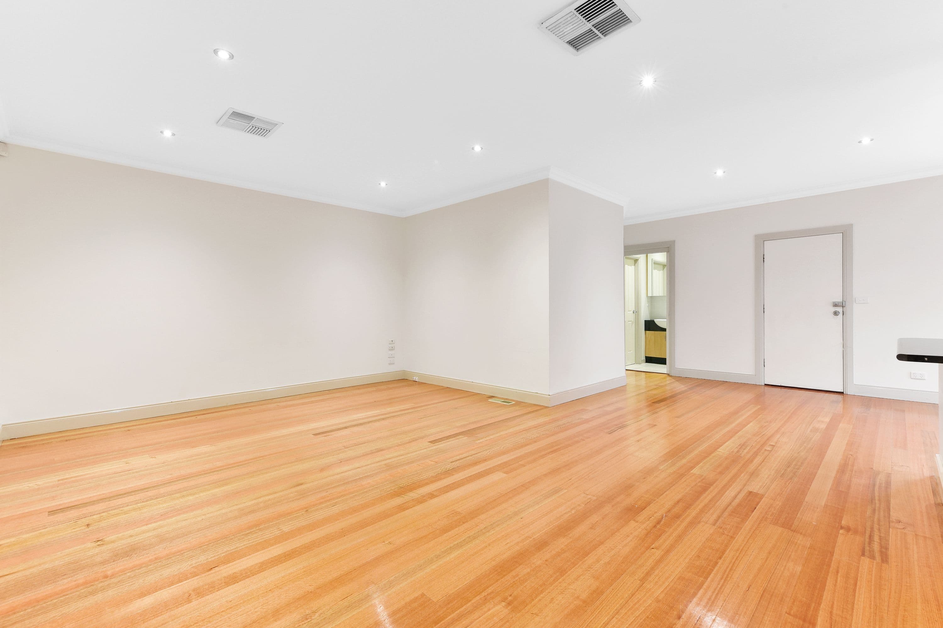 1284 Centre Road, Clayton South VIC 3169, Clayton South - Thumbnail 4