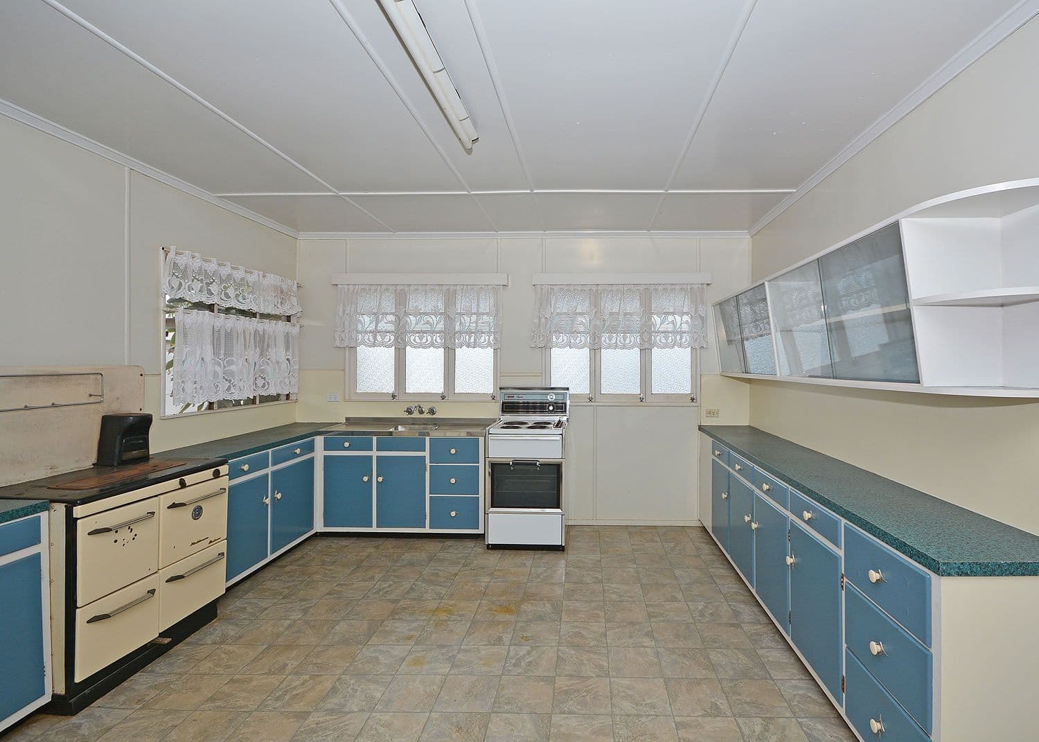 7 Macrossan Street, Childers QLD 4660, Childers - Thumbnail 4