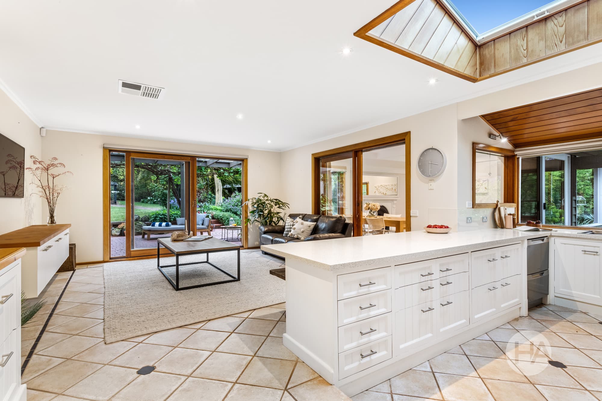 18 Island View Drive, TYABB, Tyabb - Thumbnail 2