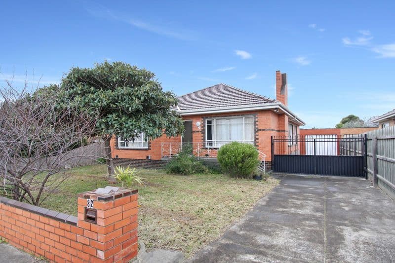 82 Ormond Road, CLAYTON VIC 3168, Clayton - Thumbnail 2