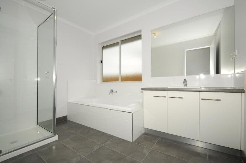 79 Greenwood Drive, Carrum Downs VIC 3201, Carrum Downs - Thumbnail 3