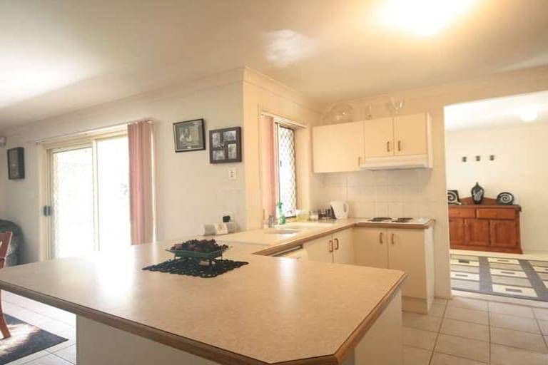 24 Reardon Street, CALAMVALE QLD 4116, Calamvale - Thumbnail 3
