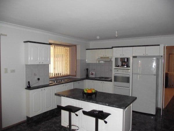 11 Turlinjah Close, PRESTONS NSW 2170, Prestons - Thumbnail 2
