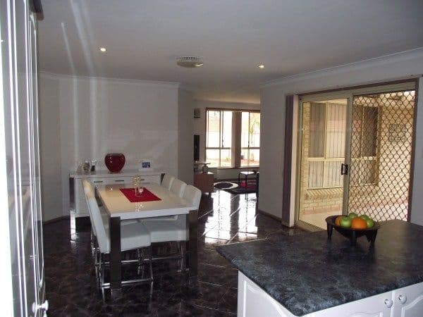 11 Turlinjah Close, PRESTONS NSW 2170, Prestons - Thumbnail 3