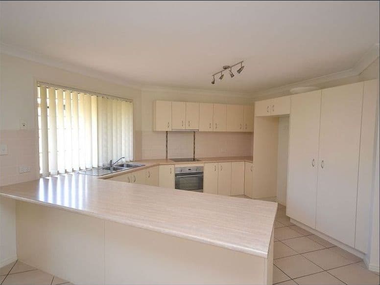 11 MIRIAM Court, Woolmar QLD 4515, Woolmar - Thumbnail 3