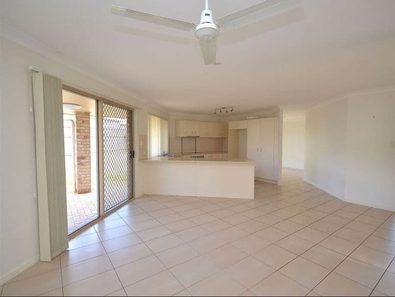 11 MIRIAM Court, Woolmar QLD 4515, Woolmar - Thumbnail 4