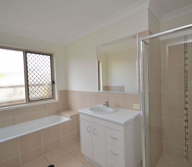11 MIRIAM Court, Woolmar QLD 4515, Woolmar - Thumbnail 5