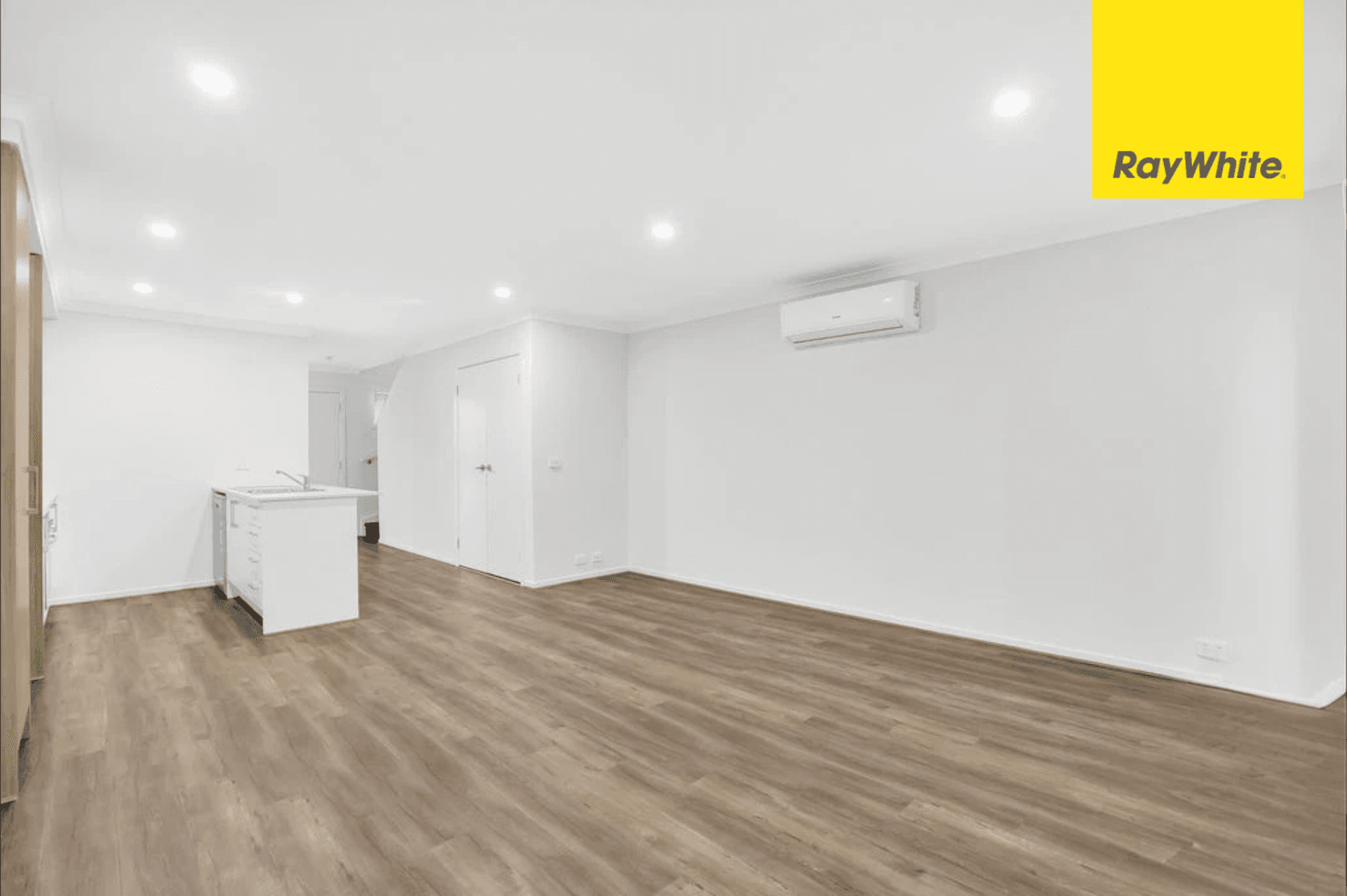 47 Oldbridge Boulevard, WEIR VIEWS VIC 3338, Weir Views - Thumbnail 4