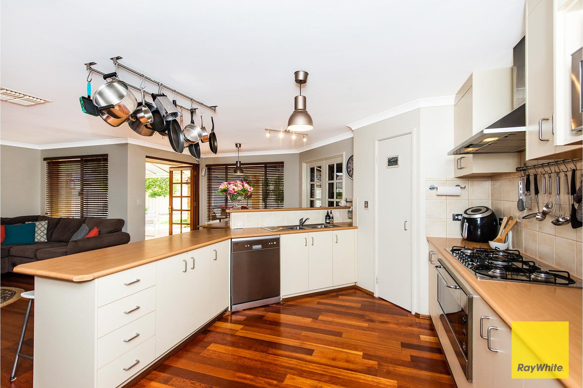 24 Pelham Gardens, Canning Vale WA 6155, Canning Vale - Thumbnail 4