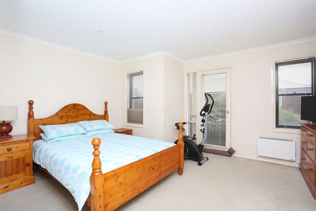 8 Lauffre Walk, Caroline Springs VIC 3023, Caroline Springs - Thumbnail 6