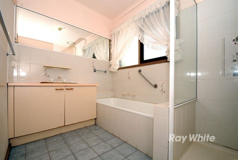 8 Arnhem Court, ROWVILLE VIC 3178, Rowville - Thumbnail 7