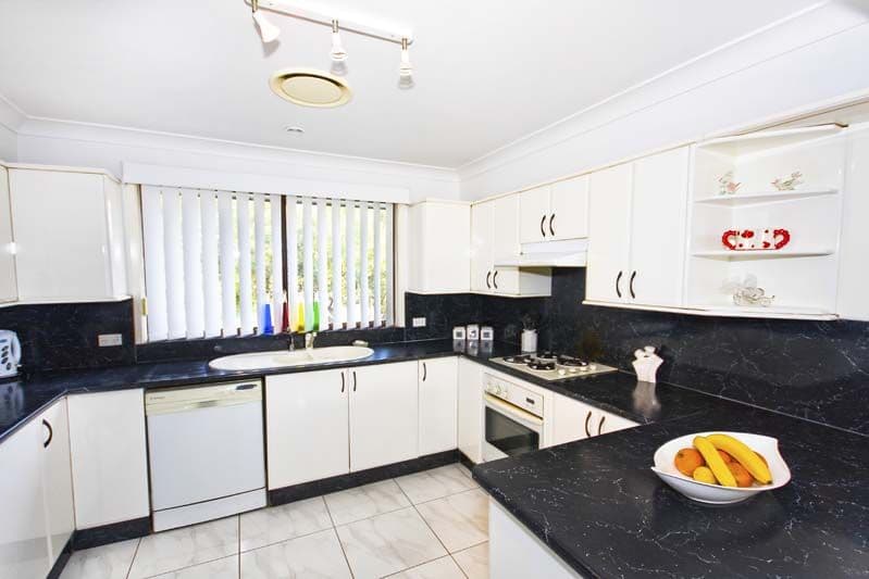 1  Emu Close, BOSSLEY PARK NSW 2176, Bossley Park - Thumbnail 6