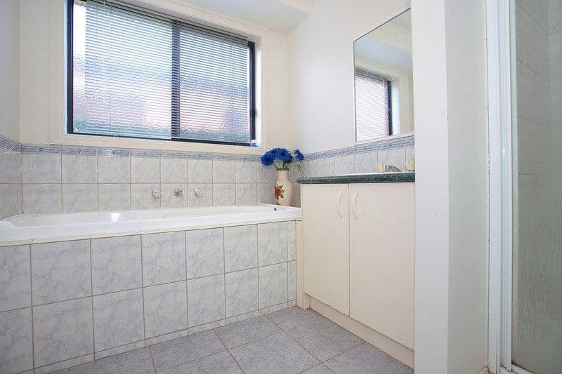 3 Bellbrae Crescent, CRANBOURNE VIC 3977, Cranbourne West - Thumbnail 7
