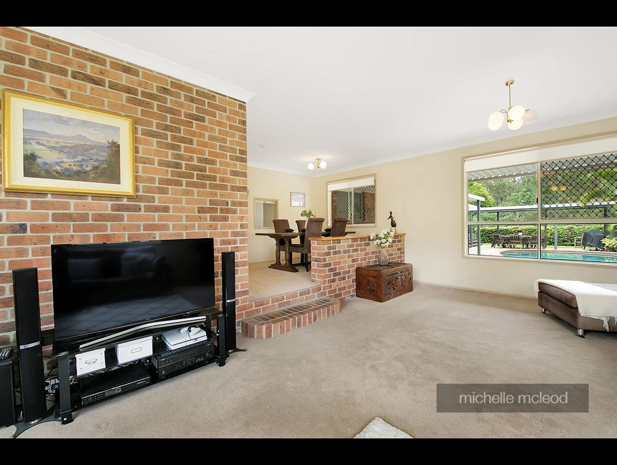90 Greenford Street, Chapel Hill QLD 4069, Chapel Hill - Thumbnail 4