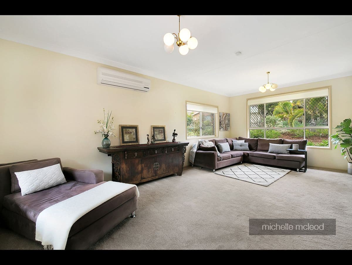 90 Greenford Street, Chapel Hill QLD 4069, Chapel Hill - Thumbnail 7
