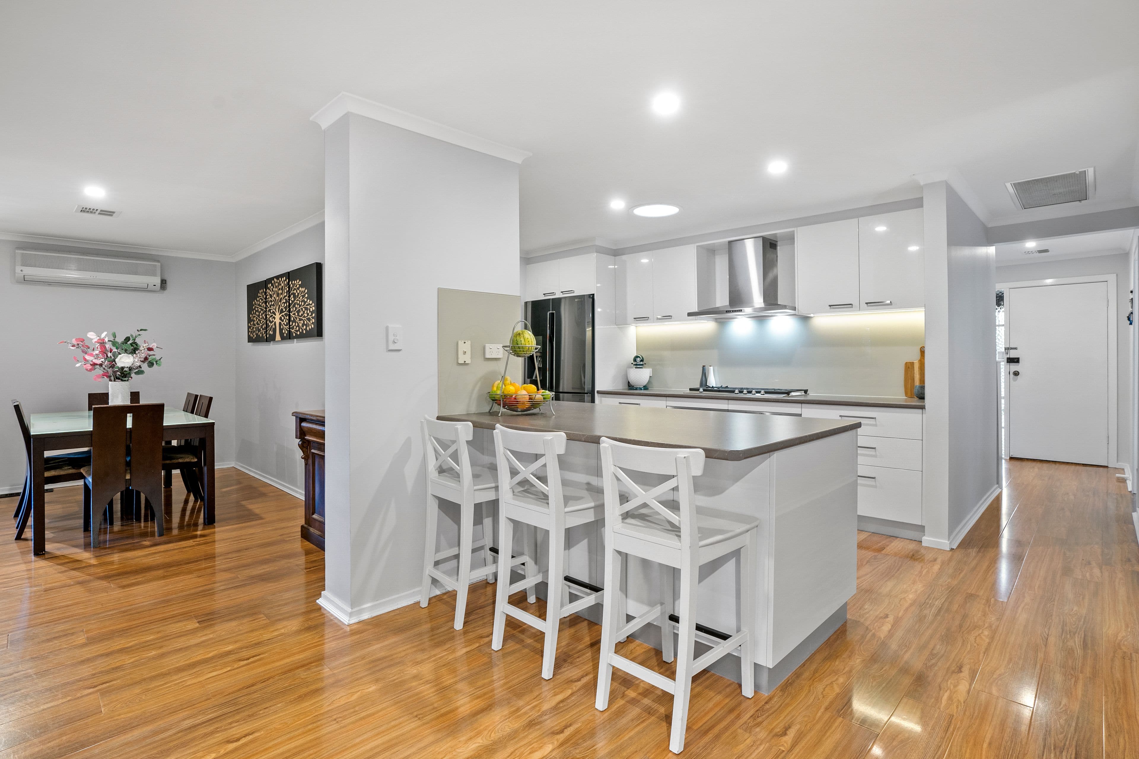 13 Litchfield Avenue, Ferntree Gully VIC 3156, Ferntree Gully - Thumbnail 3
