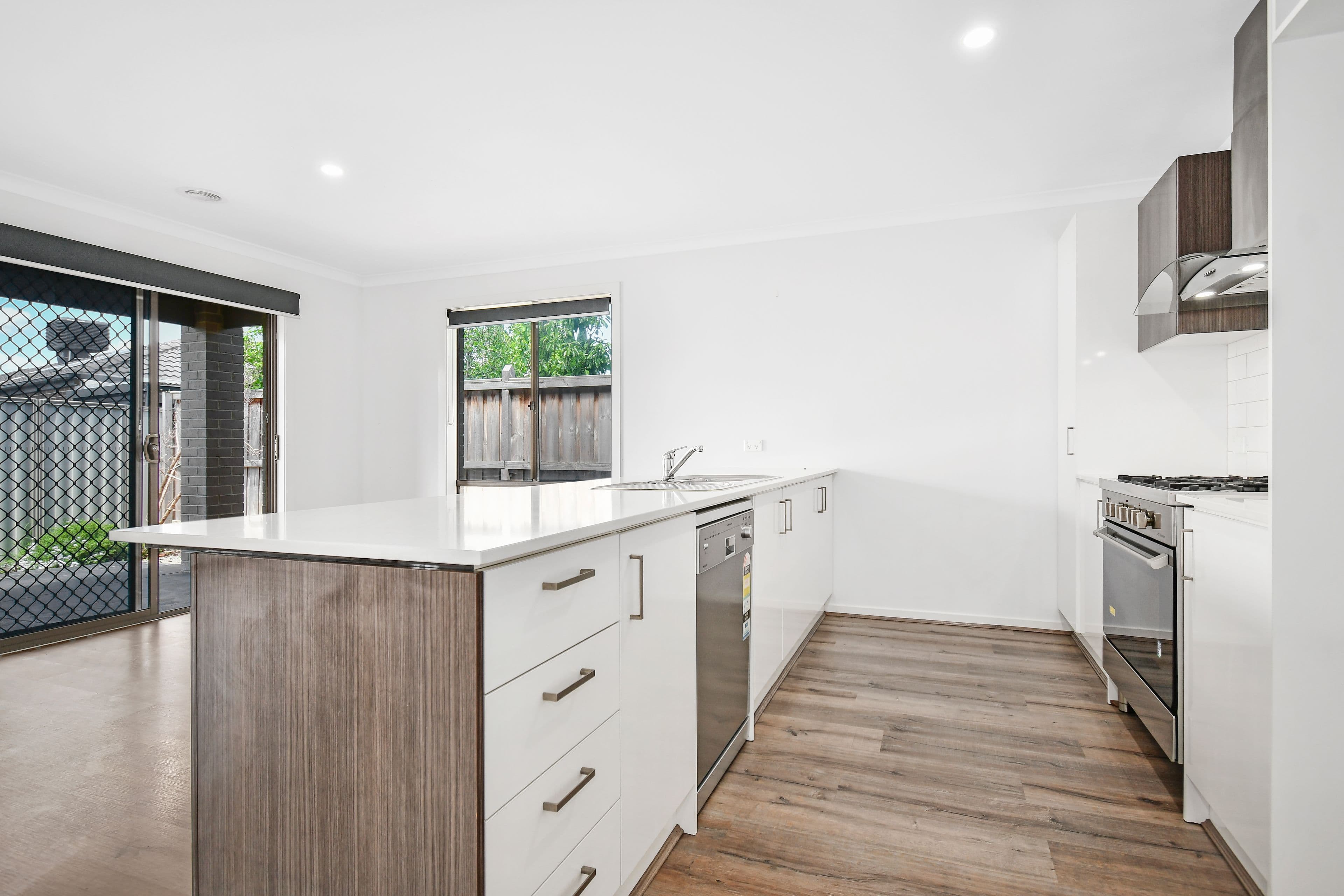 119 Park Orchard Drive, Pakenham VIC 3810, Pakenham - Thumbnail 5