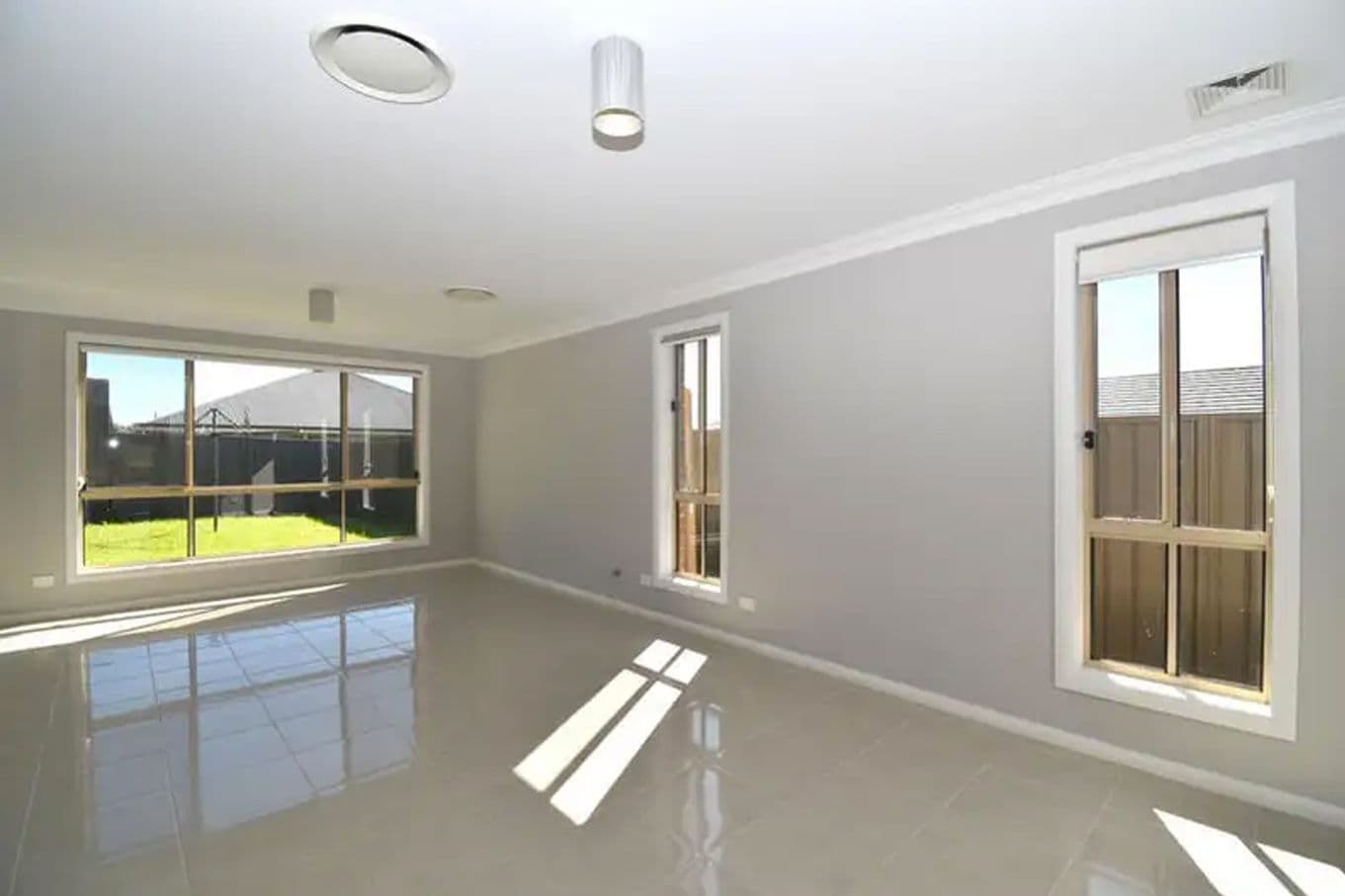 16 Correa Circuit, Gregory Hills NSW 2557, Gregory Hills - Thumbnail 5