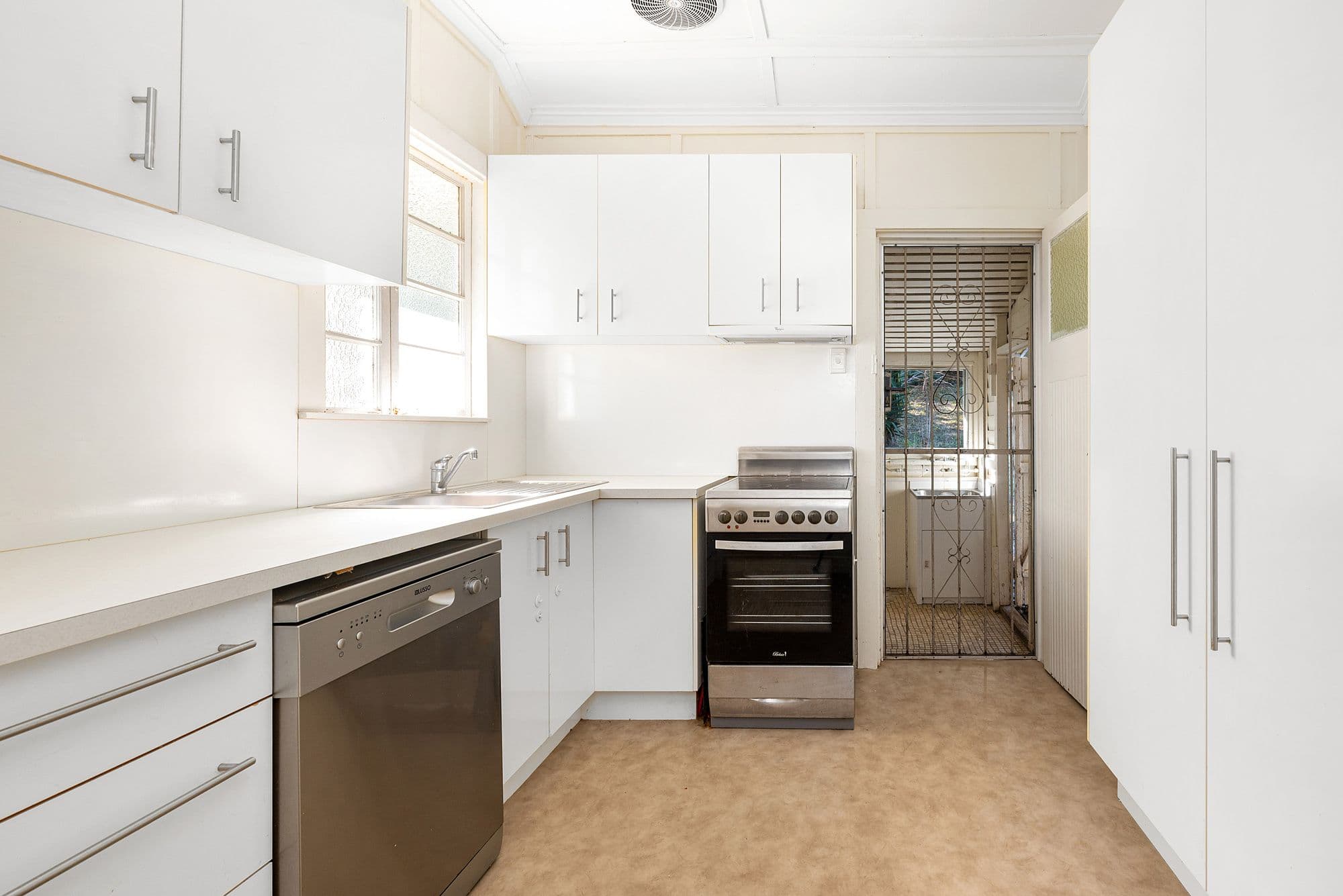 63 Grenfell Street, Mount Gravatt East QLD 4122, Mount Gravatt East - Thumbnail 6