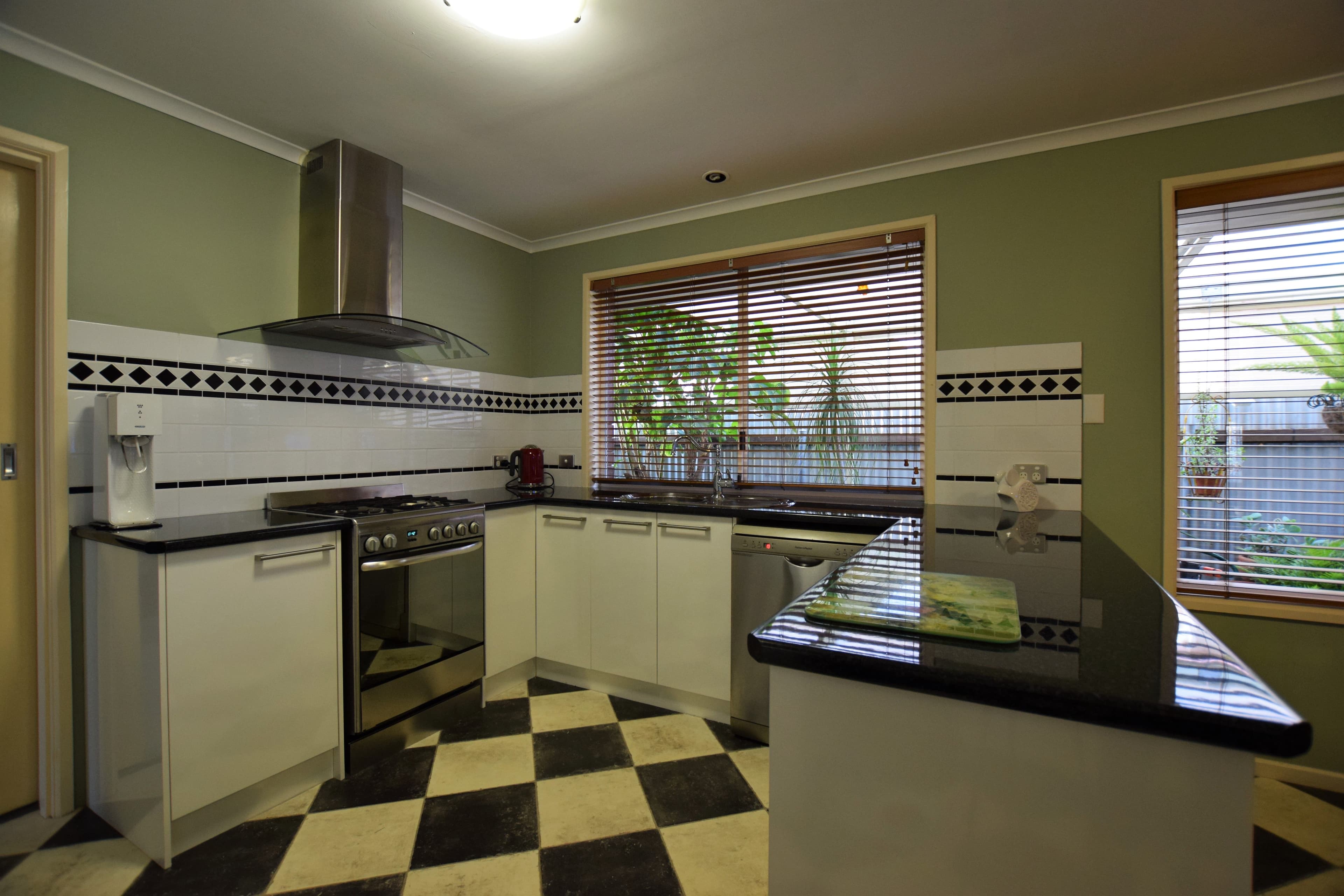 12 Simmons Crescent, Port Augusta West SA 5700, Port Augusta West - Thumbnail 4