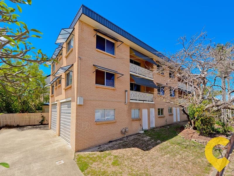 334 Cornwall Street, Greenslopes - Image 1