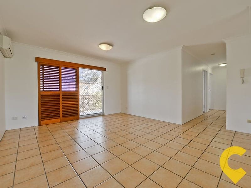 334 Cornwall Street, Greenslopes - Thumbnail 2