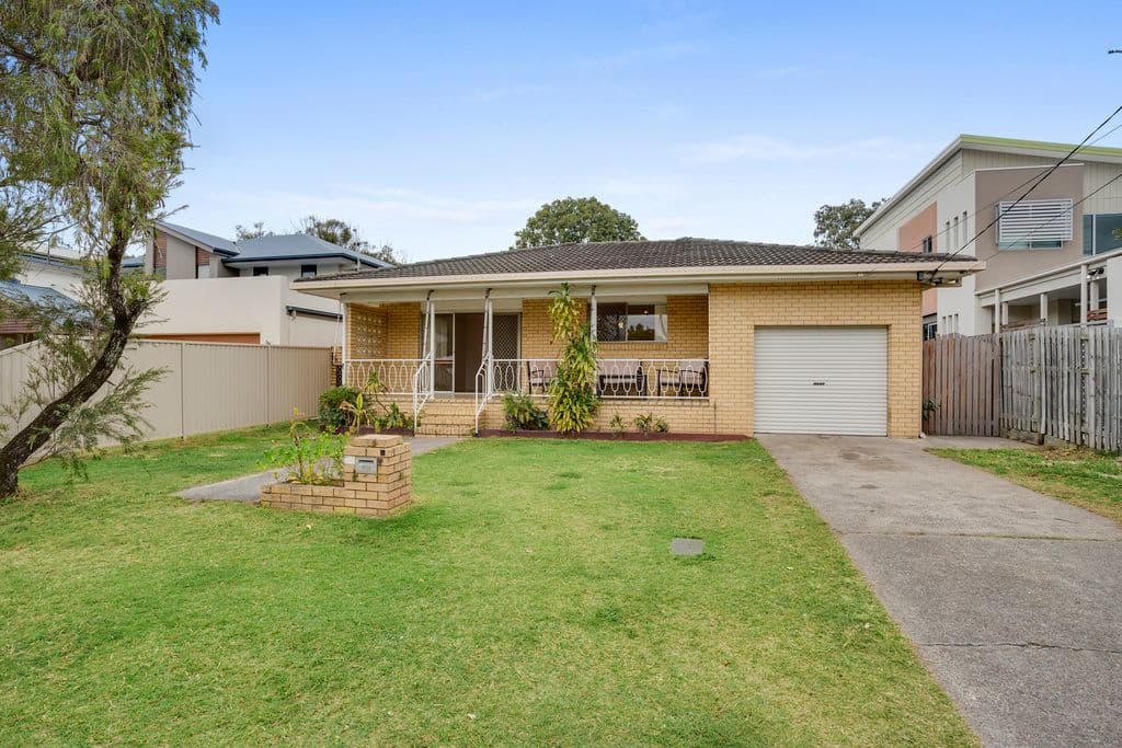 7 Malparara Street, Tugun QLD 4224, Tugun - Thumbnail 2