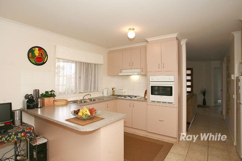 53 Jacinta Drive, CRANBOURNE VIC 3977, Cranbourne West - Thumbnail 4