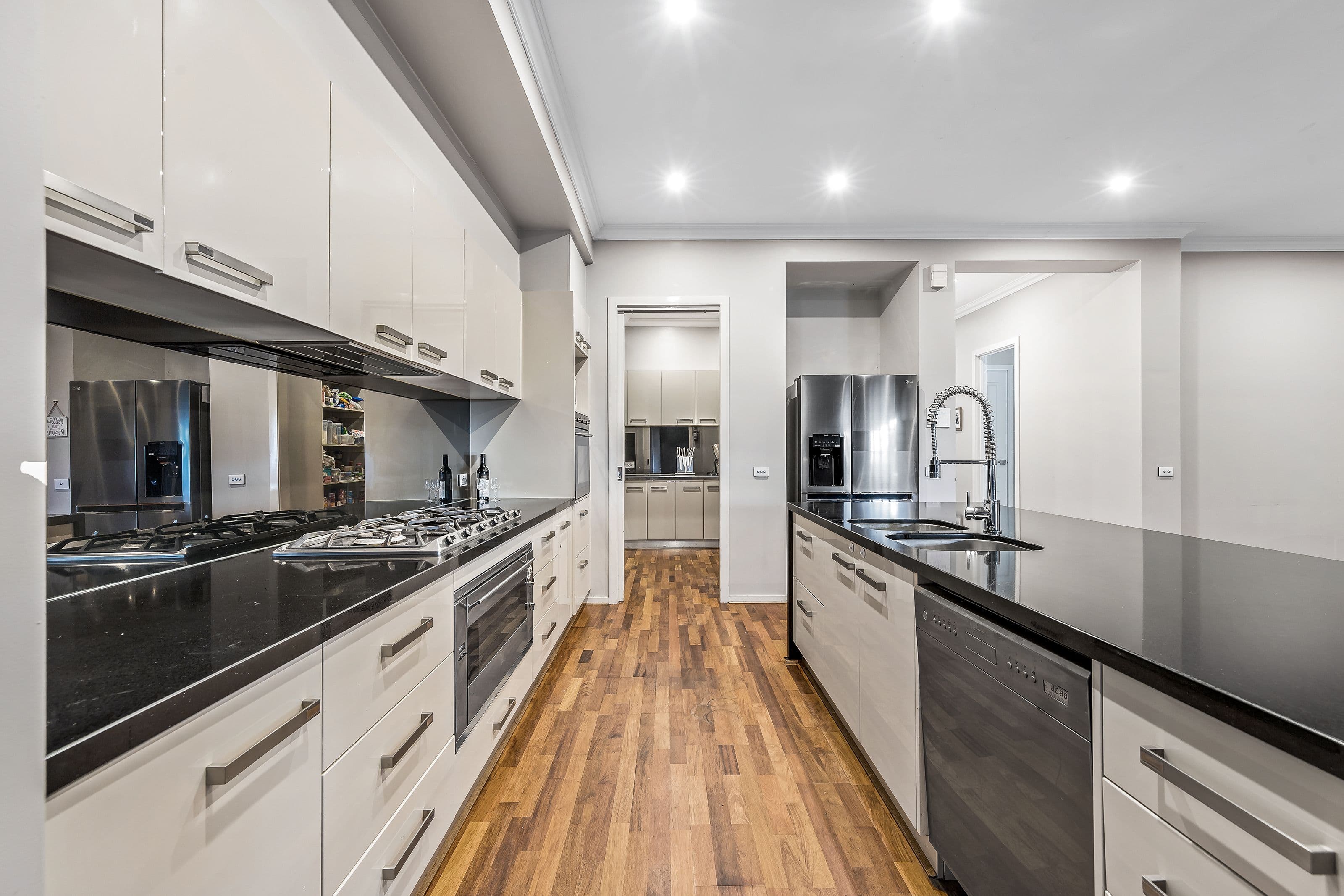 60 Danien Street, Glen Waverley VIC 3150, Glen Waverley - Thumbnail 5