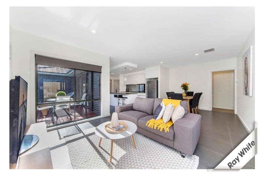11 Bramwell Bend, Googong - Thumbnail 3
