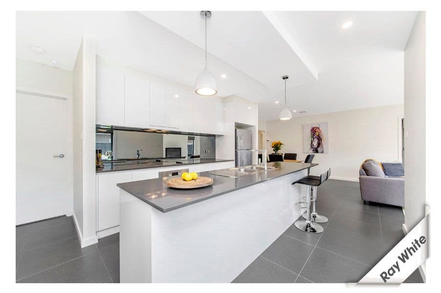 11 Bramwell Bend, Googong - Thumbnail 4