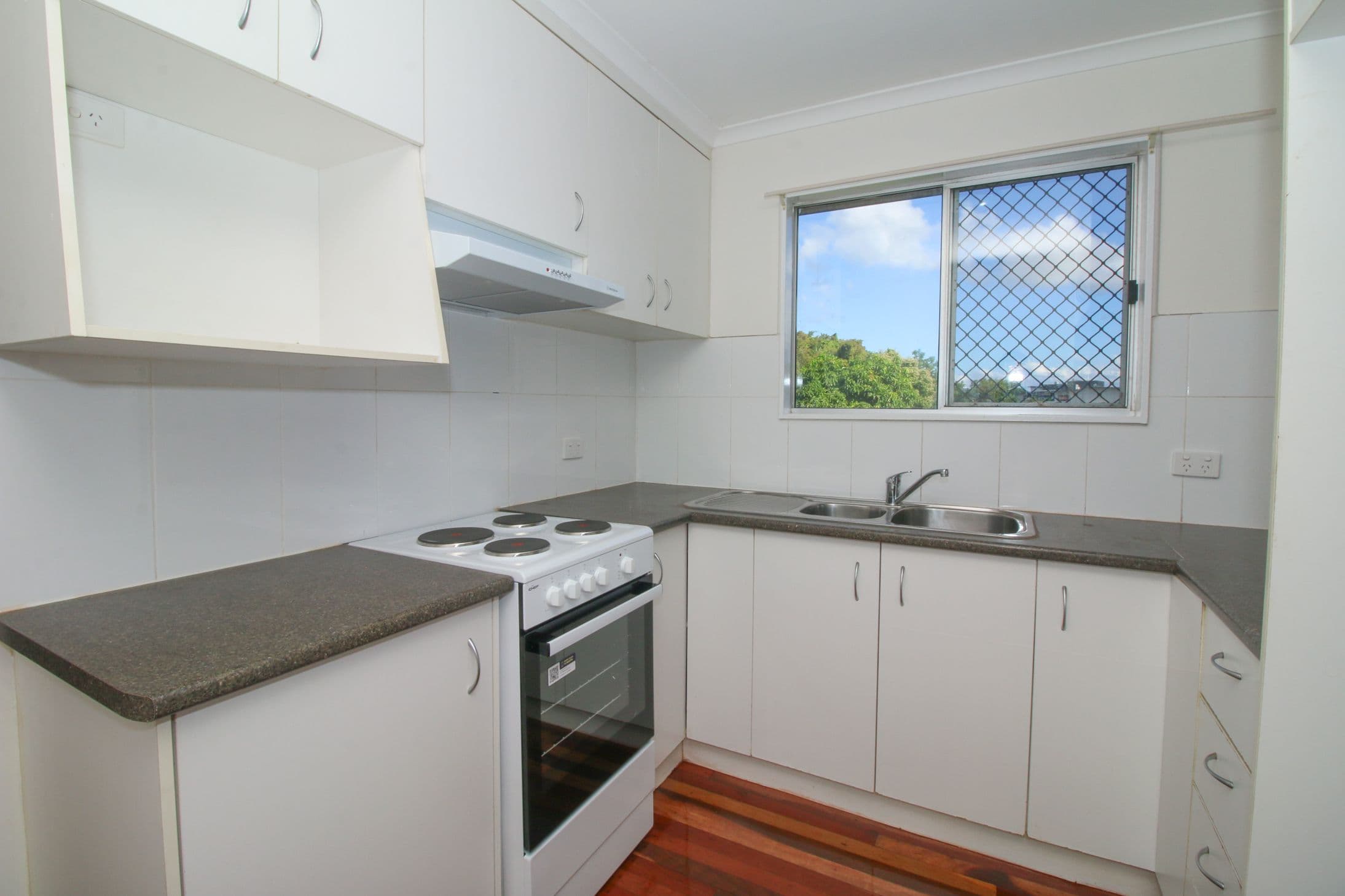 13 Maria Street, Rasmussen QLD 4815, Rasmussen - Thumbnail 2