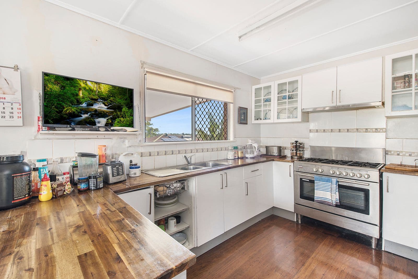 12 Menkira Street, Mansfield QLD 4122, Mansfield - Thumbnail 2