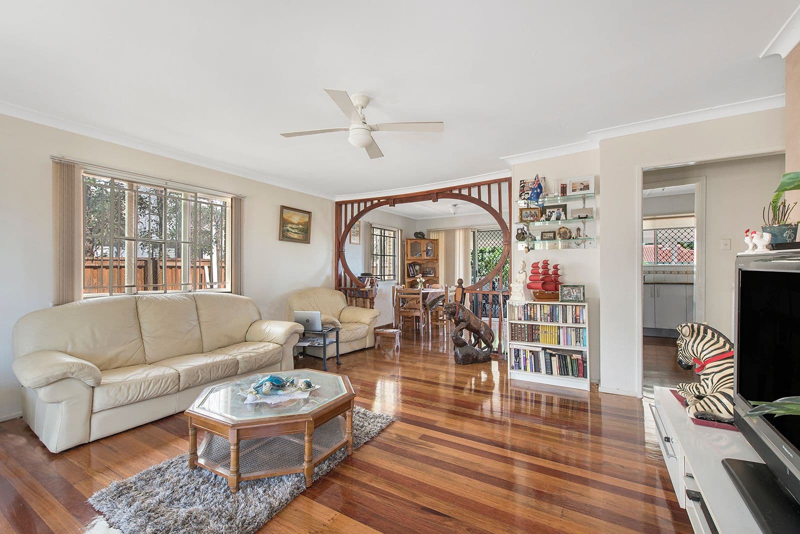 12 Menkira Street, Mansfield QLD 4122, Mansfield - Thumbnail 3