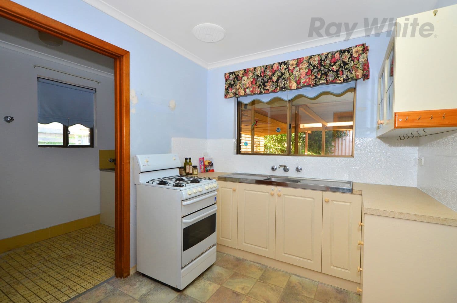 38 Barnesby Drive, Yakamia WA 6330, Yakamia - Thumbnail 8