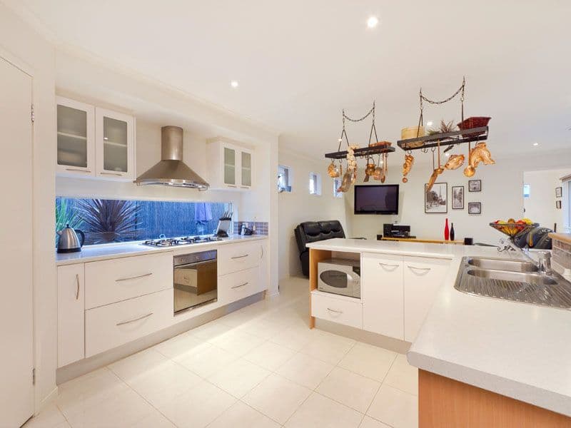 14 Shoalwater Drive, WATERWAYS VIC 3195, Waterways - Thumbnail 4