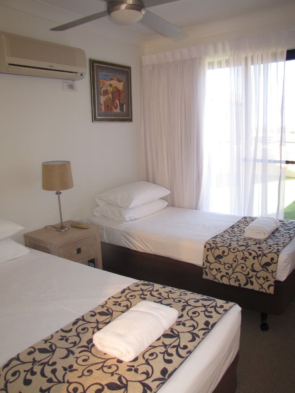 454 MARINE Parade, Biggera Waters QLD 4216, Biggera Waters - Thumbnail 7