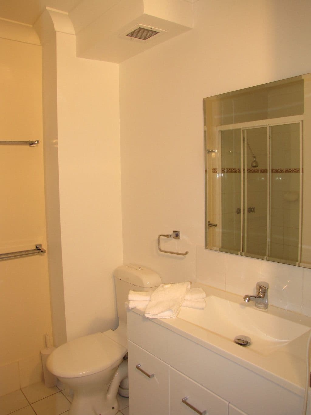 454 MARINE Parade, Biggera Waters QLD 4216, Biggera Waters - Thumbnail 8