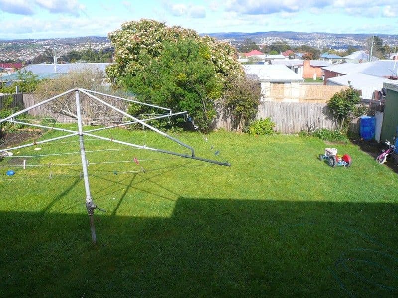 12 Cromwell Street, RAVENSWOOD TAS 7250, Ravenswood - Thumbnail 8