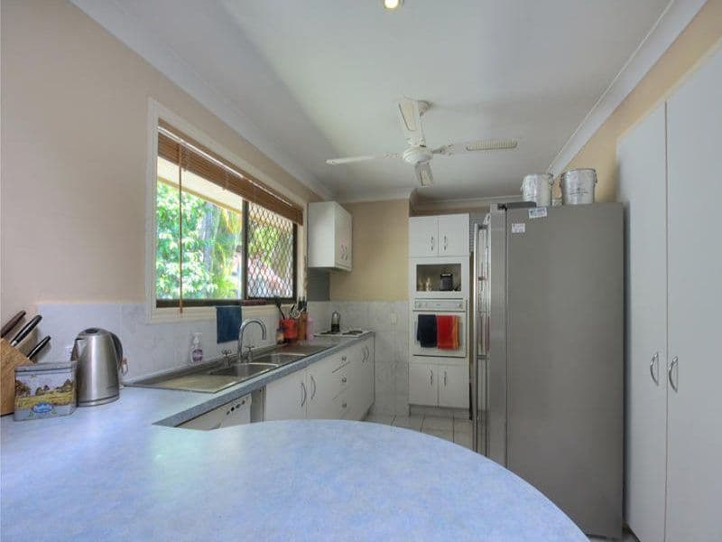 106 Plateau Crescent, CARRARA QLD 4211, Carrara - Thumbnail 4
