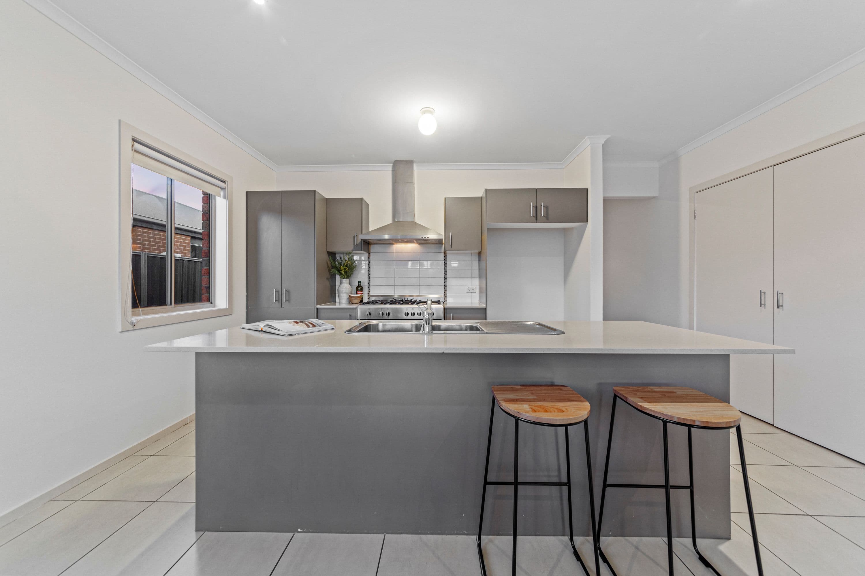 6 Elderberry Way, Pakenham VIC 3810, Pakenham - Thumbnail 5