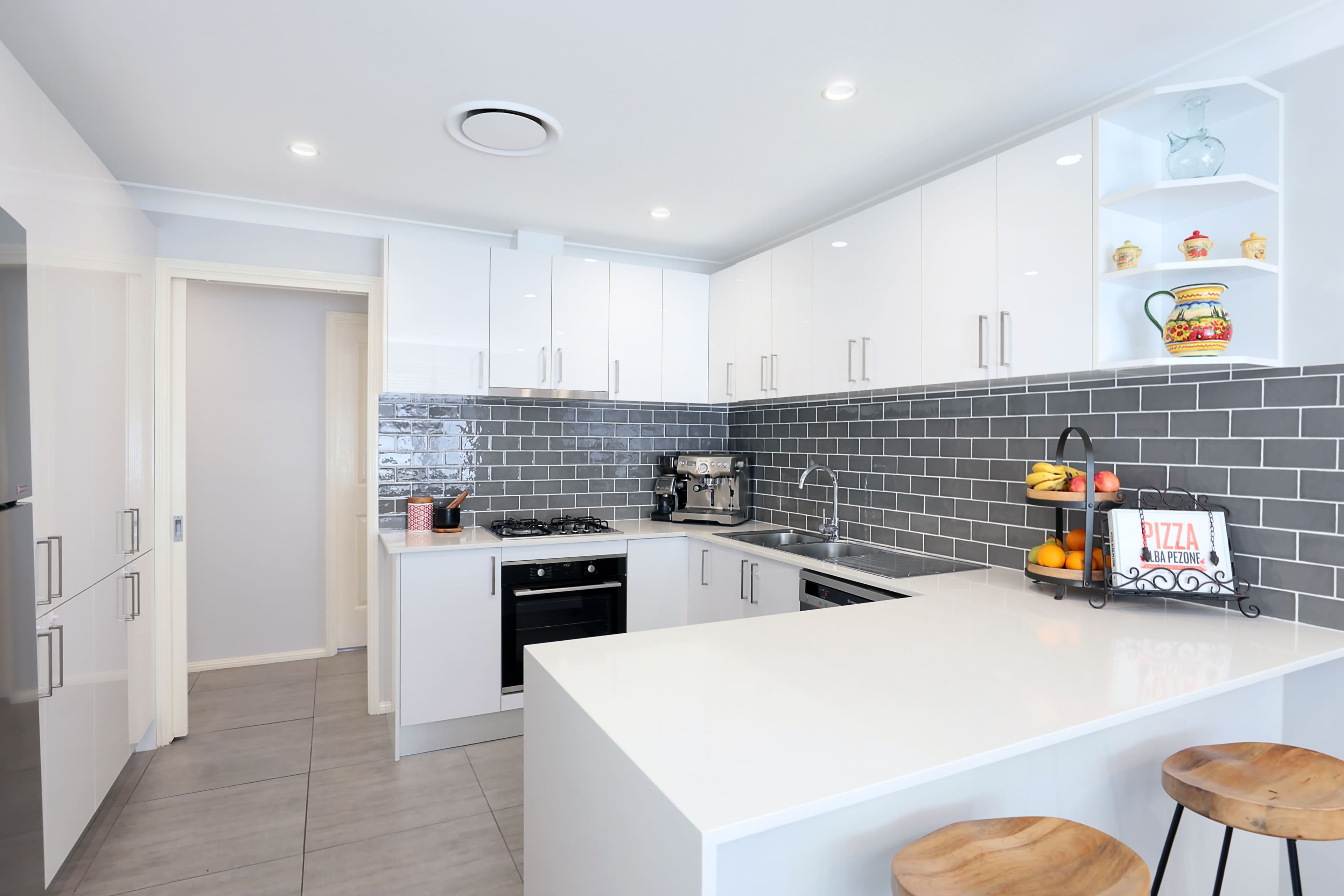 93 The Lakes Drive, Glenmore Park NSW 2745, Glenmore Park - Thumbnail 3