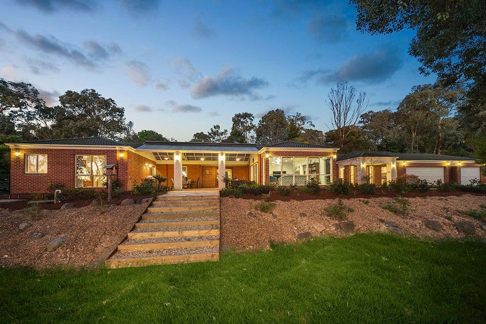 2 Mirabella Court, WARRANDYTE VIC 3113, Warrandyte - Image 1