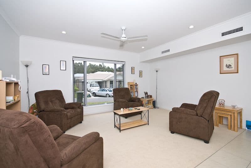 37 Hillside Circuit, CHERMSIDE WEST QLD 4032, Chermside West - Thumbnail 5