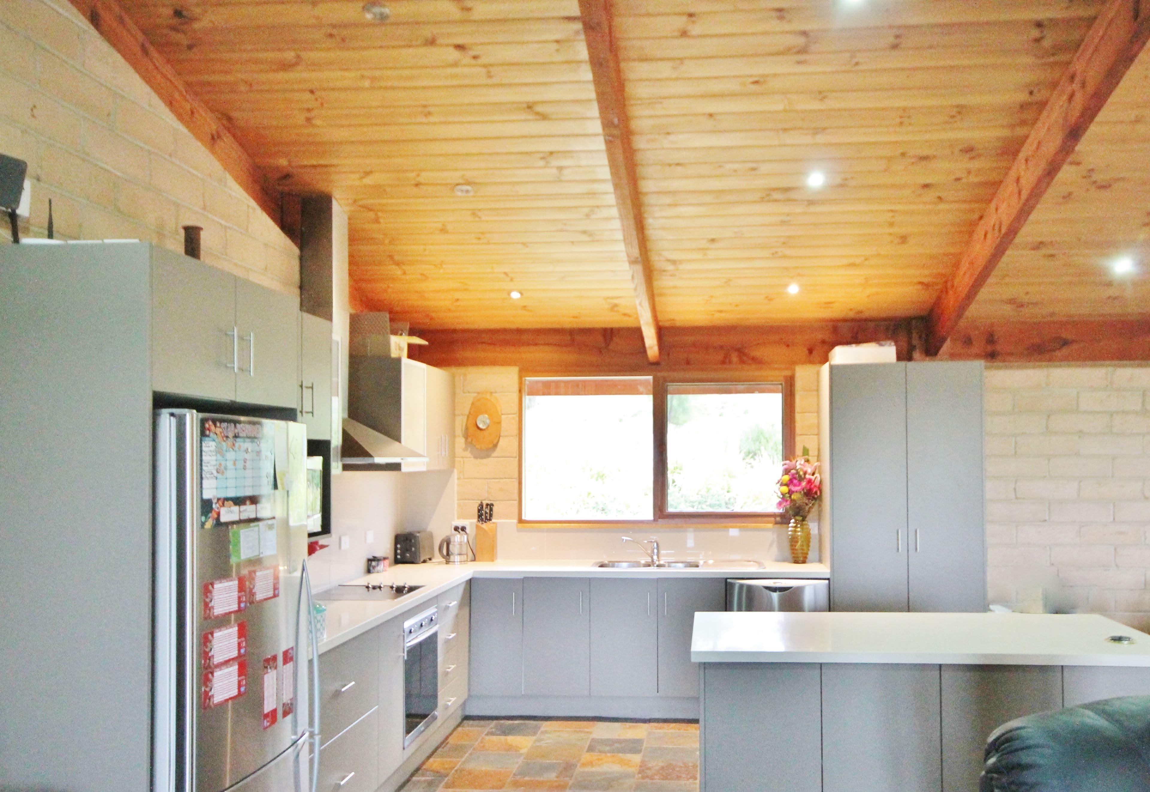 16 Goldview Close, Young - Thumbnail 4