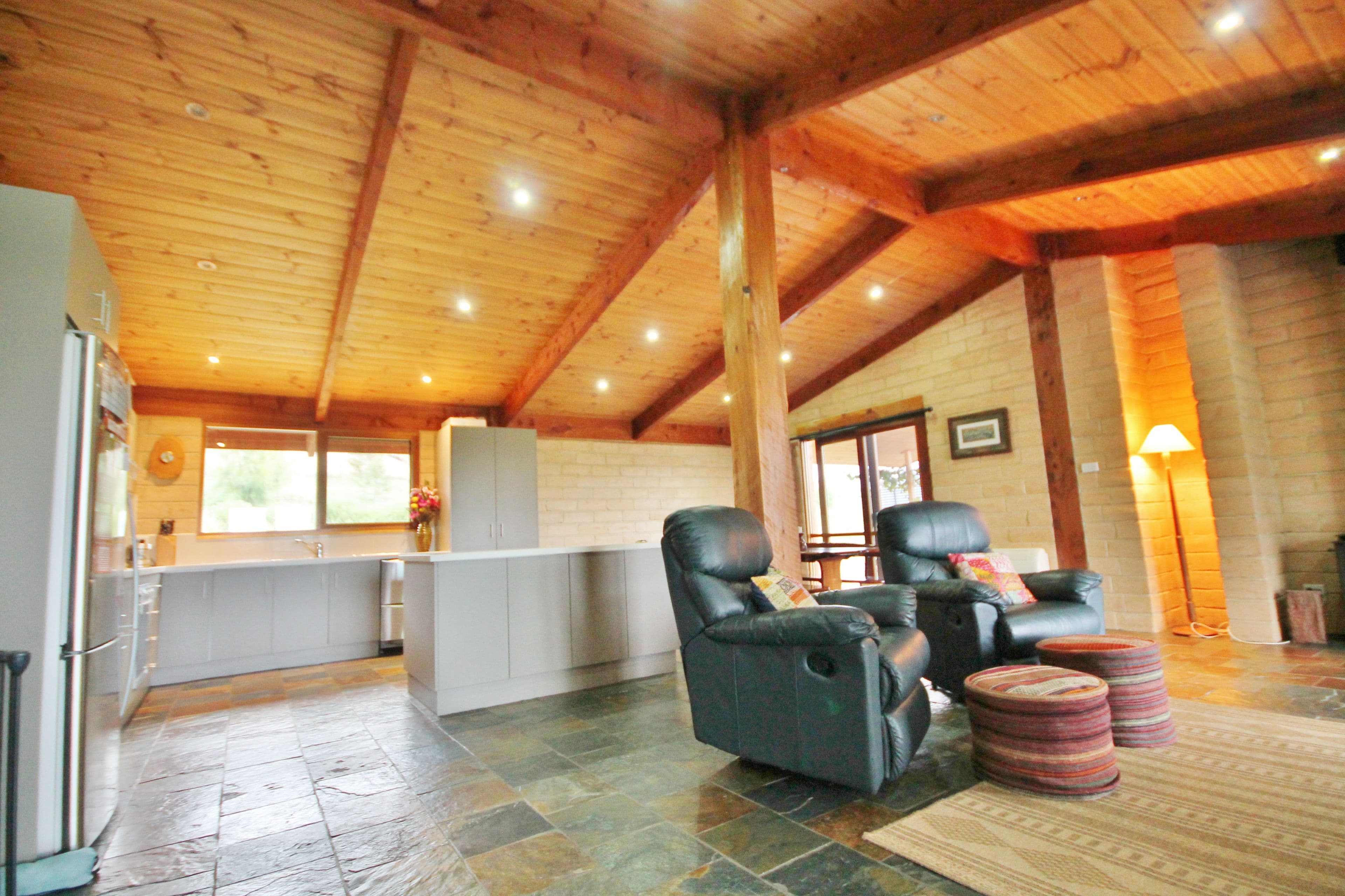 16 Goldview Close, Young - Thumbnail 6
