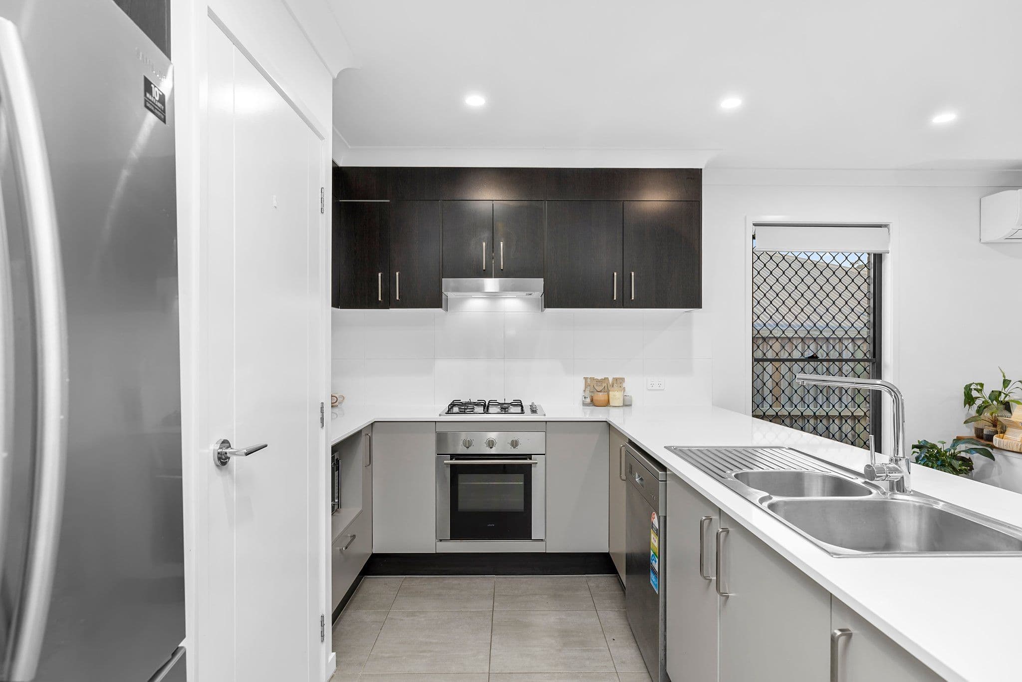 68 Brockman Drive, Upper Kedron QLD 4055, Upper Kedron - Thumbnail 4