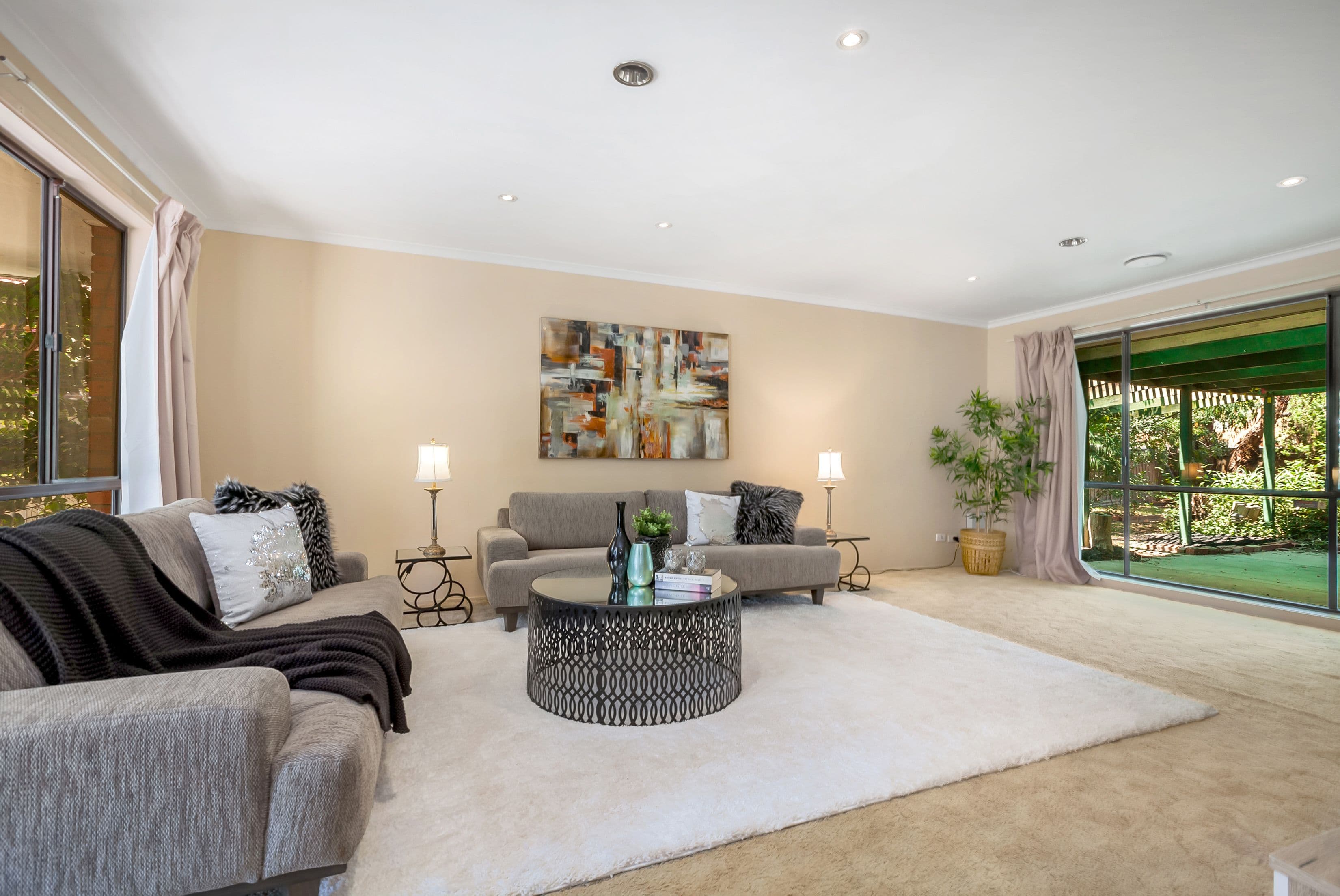 27 Jacaranda Drive, Mill Park VIC 3082, Mill Park - Thumbnail 3