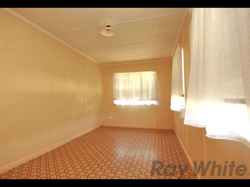 24 Grenville Street, Basin Pocket QLD 4305, Basin Pocket - Thumbnail 6