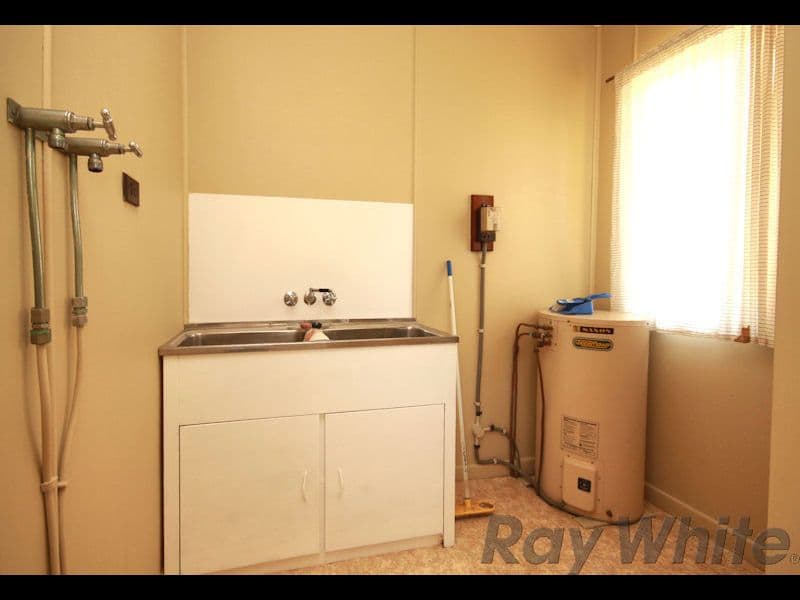 24 Grenville Street, Basin Pocket QLD 4305, Basin Pocket - Thumbnail 8